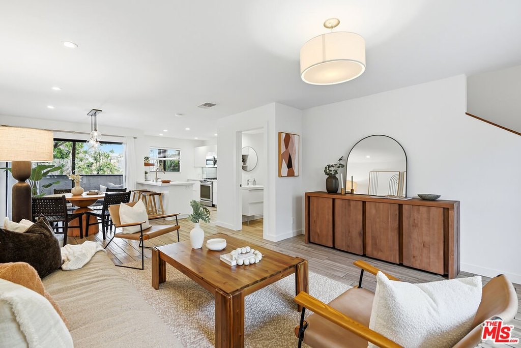 1802 20th St Apt B